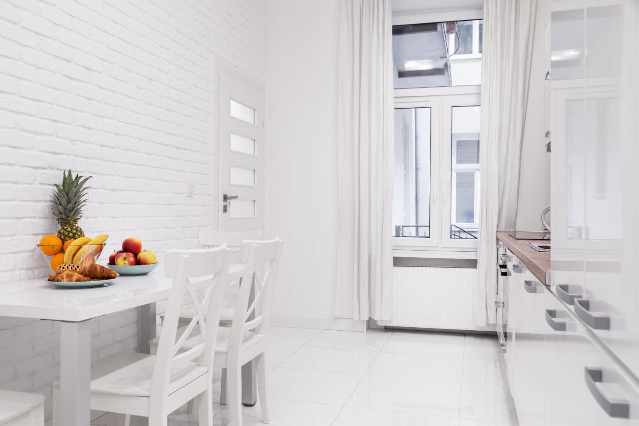 Househost Apartment: Bonerowska 5/11 Krakow Bagian luar foto
