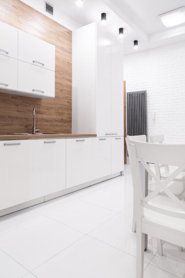 Househost Apartment: Bonerowska 5/11 Krakow Bagian luar foto