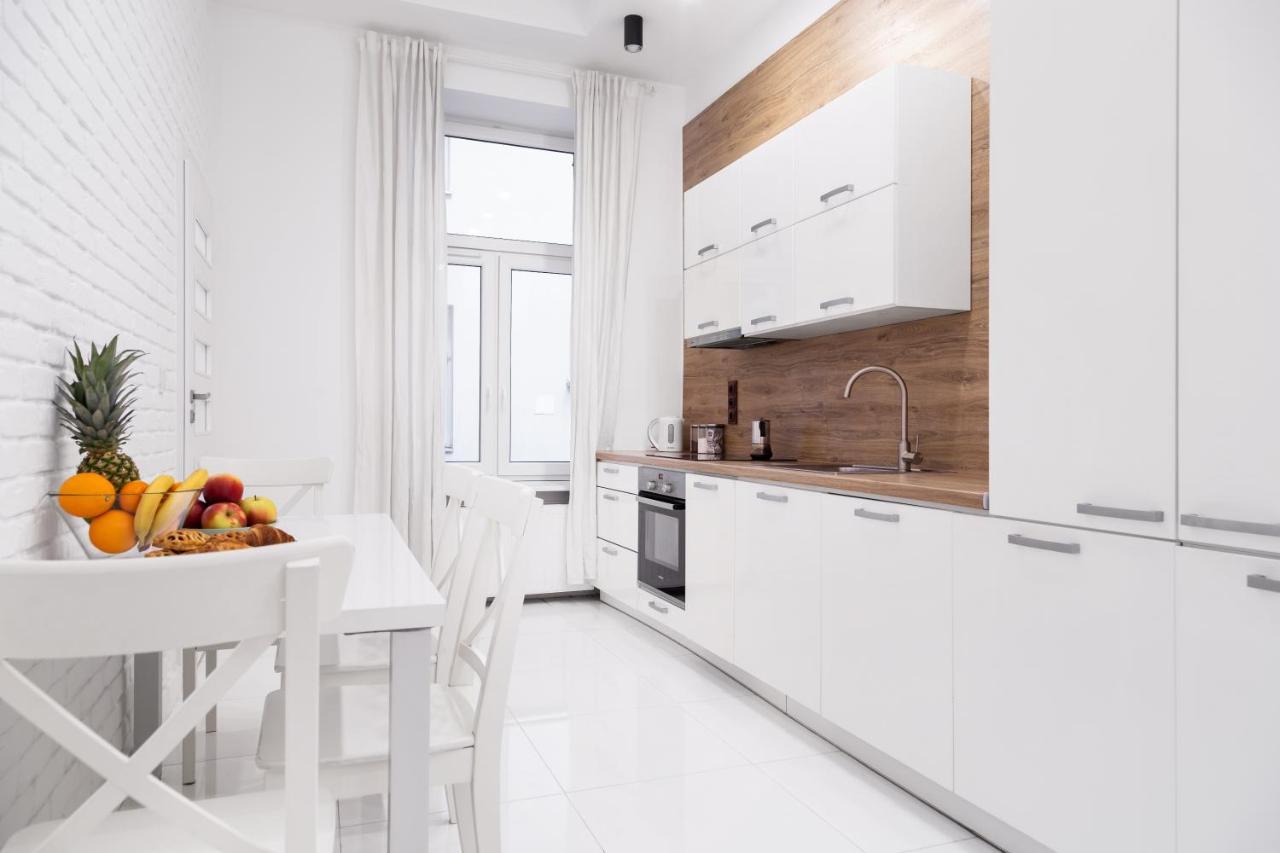 Househost Apartment: Bonerowska 5/11 Krakow Bagian luar foto